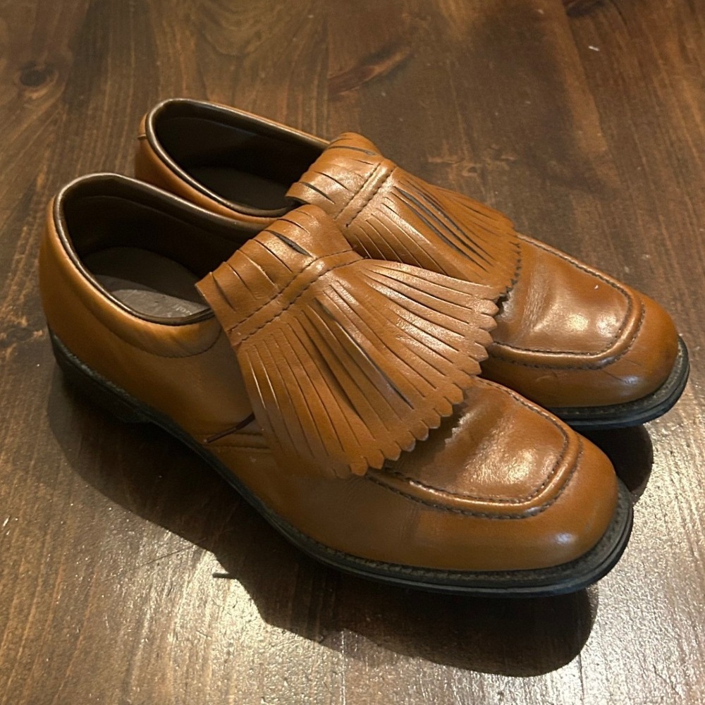 Vintage Etonic Mark V Golf Shoes 9.5 Leather Kiltie Fringe Spiked Retro Fairway